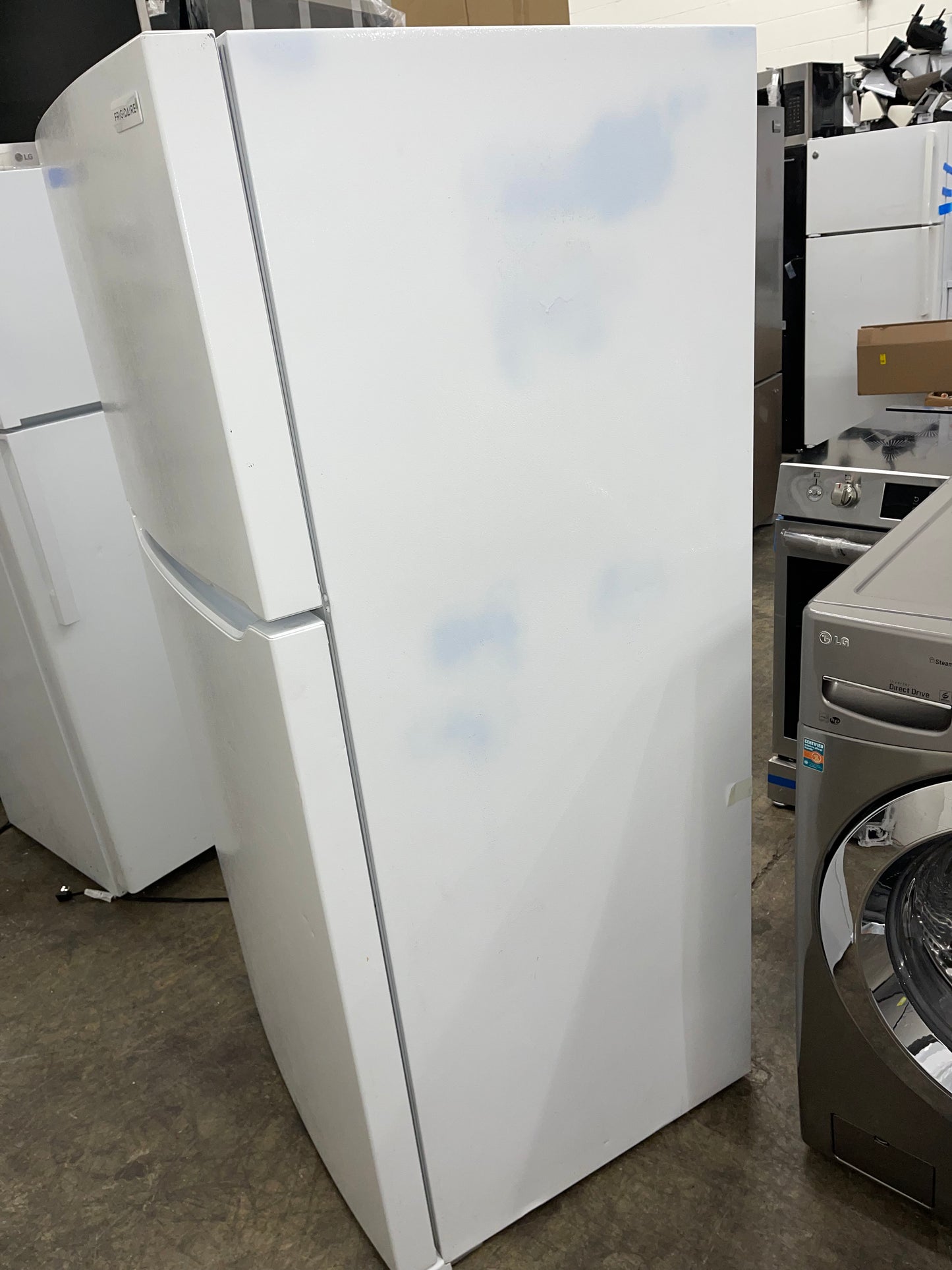 Frigidaire  FFTR1814WW
30 Inch Top Freezer Refrigerator with 18.3 Cu. Ft. Total Capacity