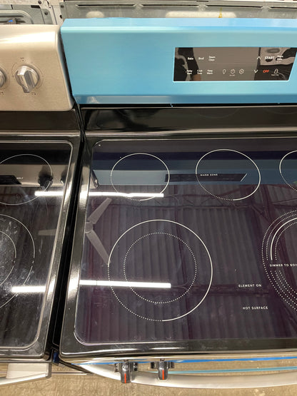 Frigidaire  FCRE3062AS
30 Inch Freestanding Electric Range with 5 Elements, 5.3 cu. ft. Capacity