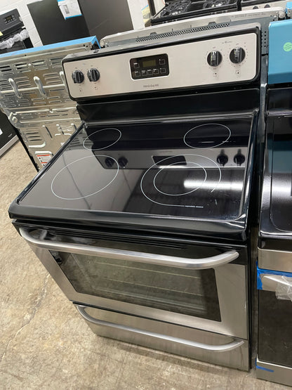 Frigidaire  FFEF3043LS
30 Inch Electric Range with SpaceWise Element, Store-More Drawer, Ready-Select Controls, 4 Radiant Elements, 4.8 cu. ft. Oven Capacity and Timed Cook