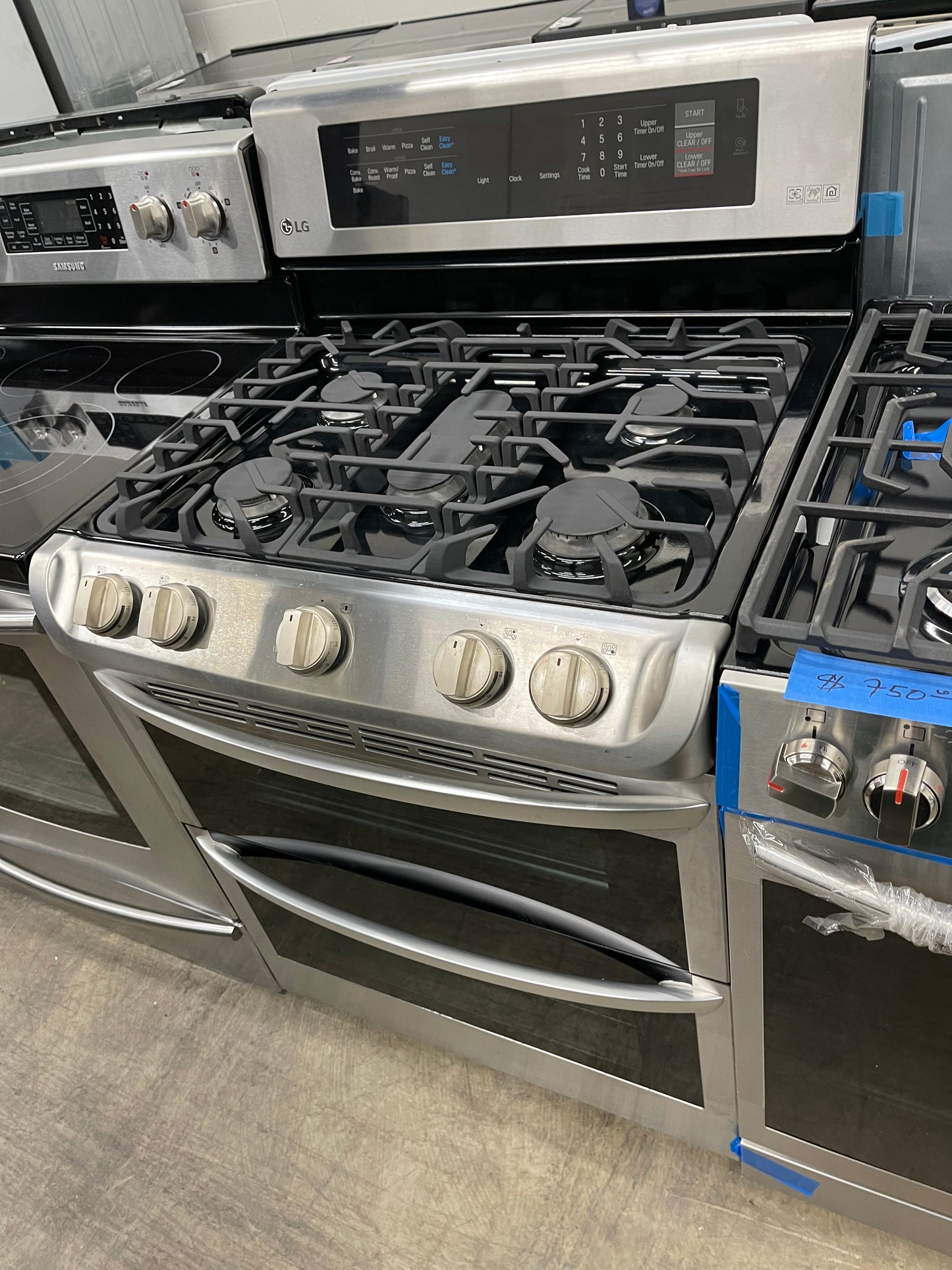 6.9 cu. ft. Gas Double Oven Range with ProBake Convection and EasyClean- Model:LDG4313ST