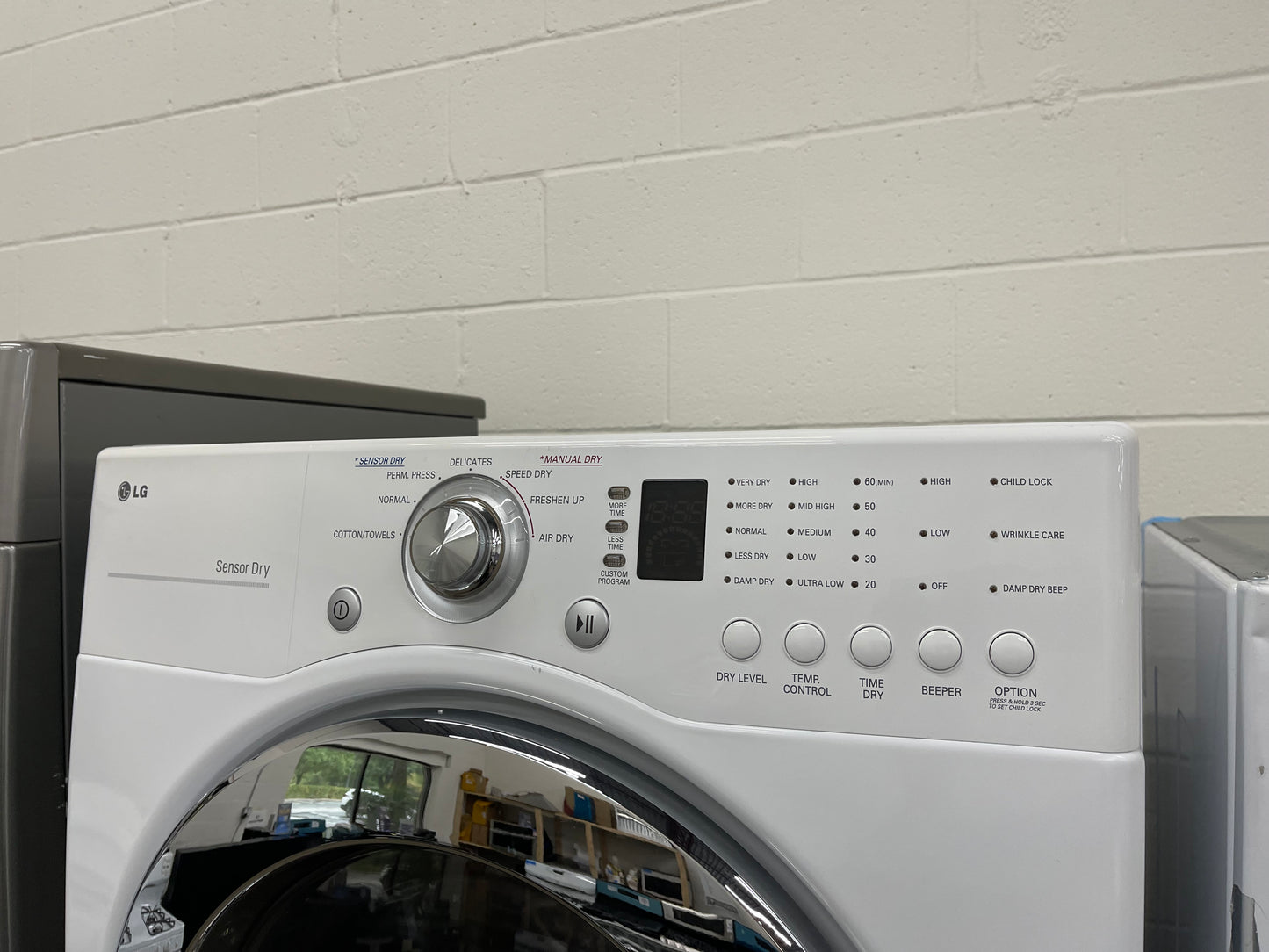 LG  WM2101HW
27 Inch Front-Load Washer with 4.0 cu. ft. And LG  DLE2101W
27 Inch Electric Dryer with 7.3 cu. ft.