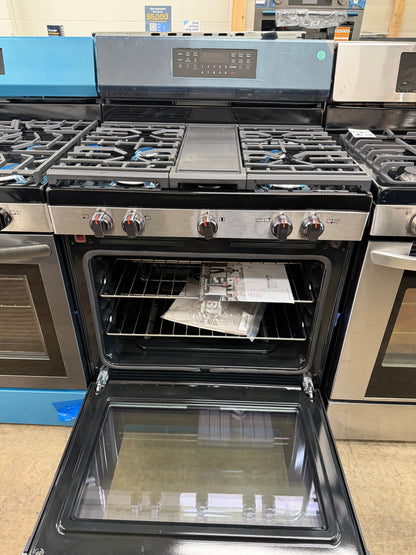 Frigidaire Gallery 30 in 5.1 cu-ft Gas Range with No Preheat + Air Fry in Smudge Proof Black Stainless Steel-Model #GCRG3060BDA