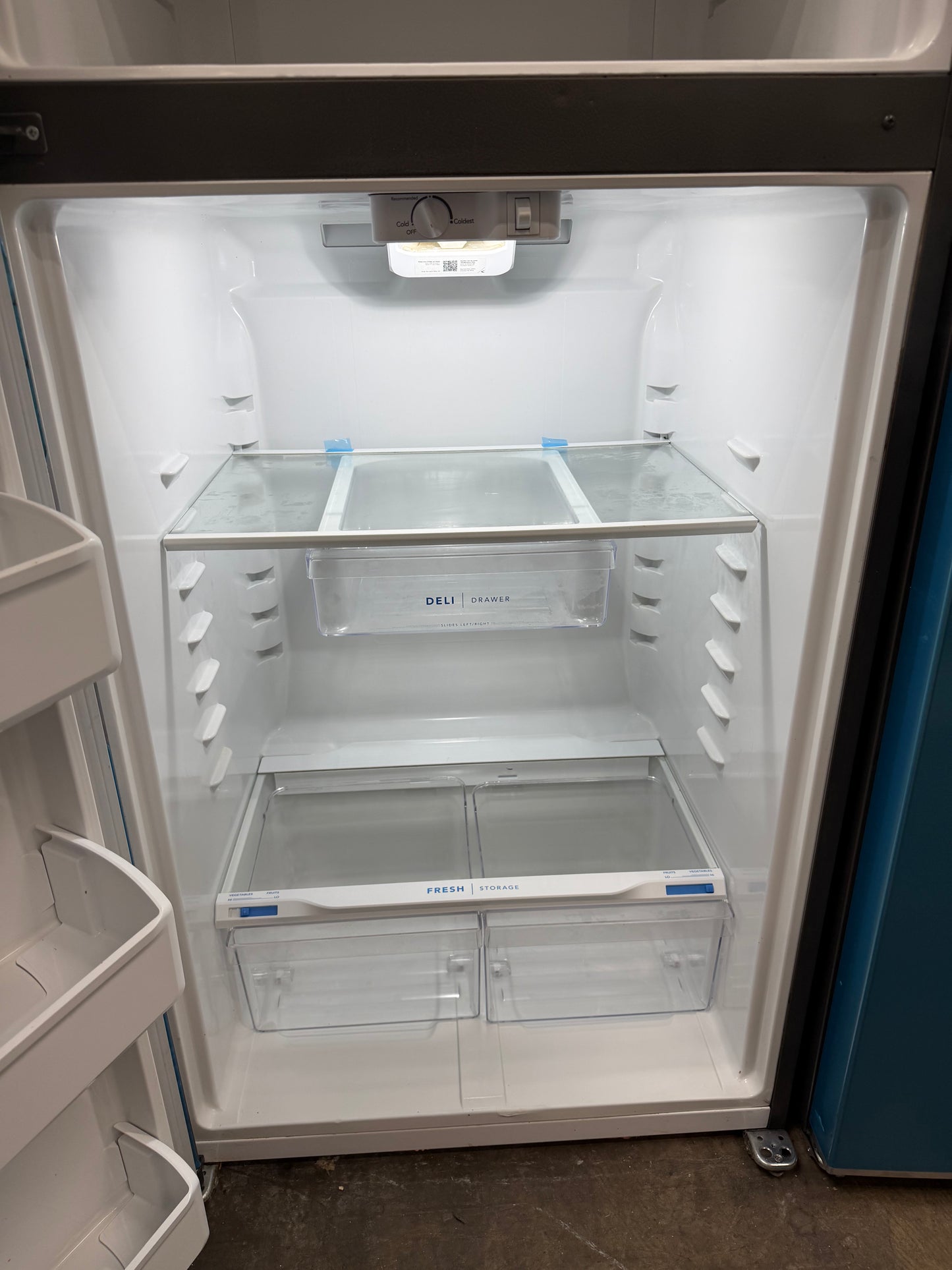Frigidaire 18.3 Cu. Ft. Top Freezer Refrigerator
FFTR1835VS