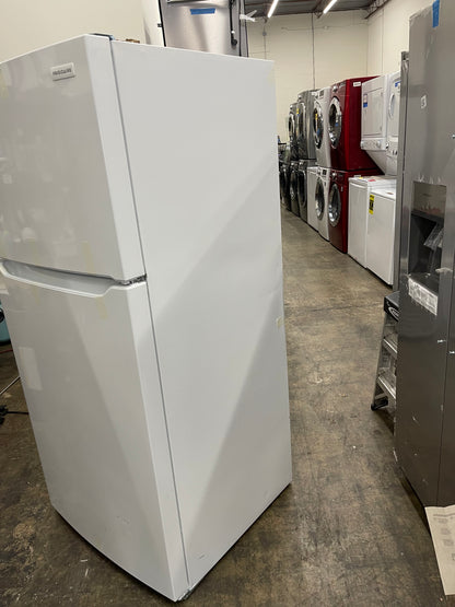 Frigidaire  FFTR1835VW
30 Inch Top Freezer Refrigerator with 18.3 Cu. Ft. Capacity, Adjustable Shelves, Humidity-Controlled Crispers, Half-width Deli Drawer, Gallon Door Bins, Auto-Close Doors, EvenTemp Cooling System, and ADA Compliant: White