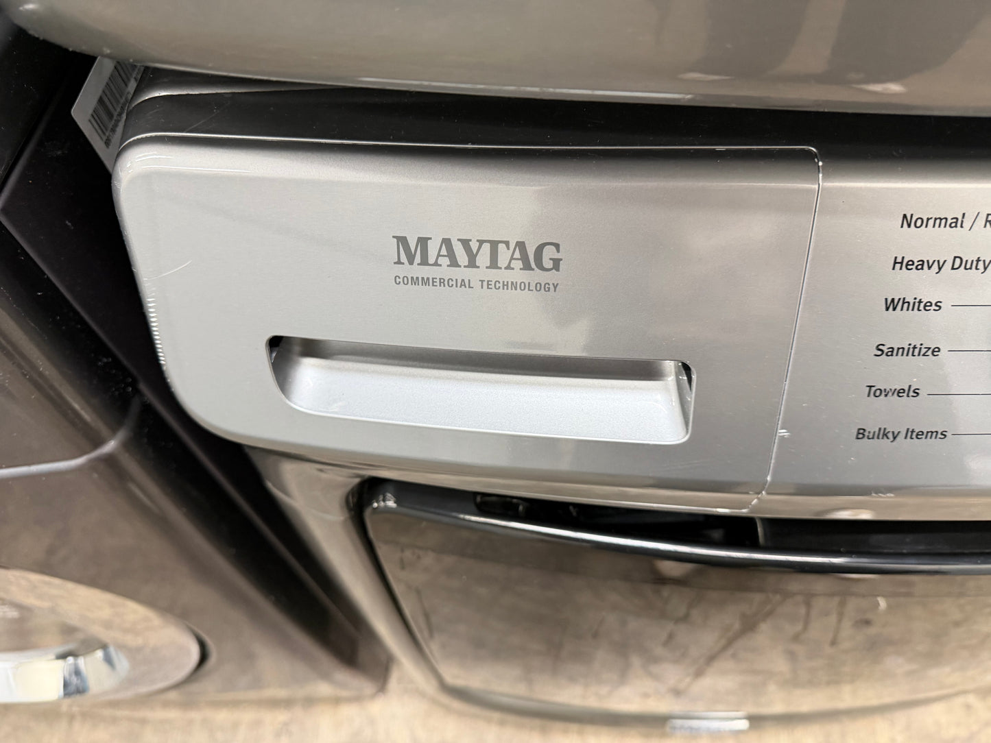 Maytag  MHW6630HC
27 Inch Front Load Washer with 4.8 cu. ft and Maytag  MED6630HC
27 Inch Electric Dryer with 7.3 Cu. Ft.