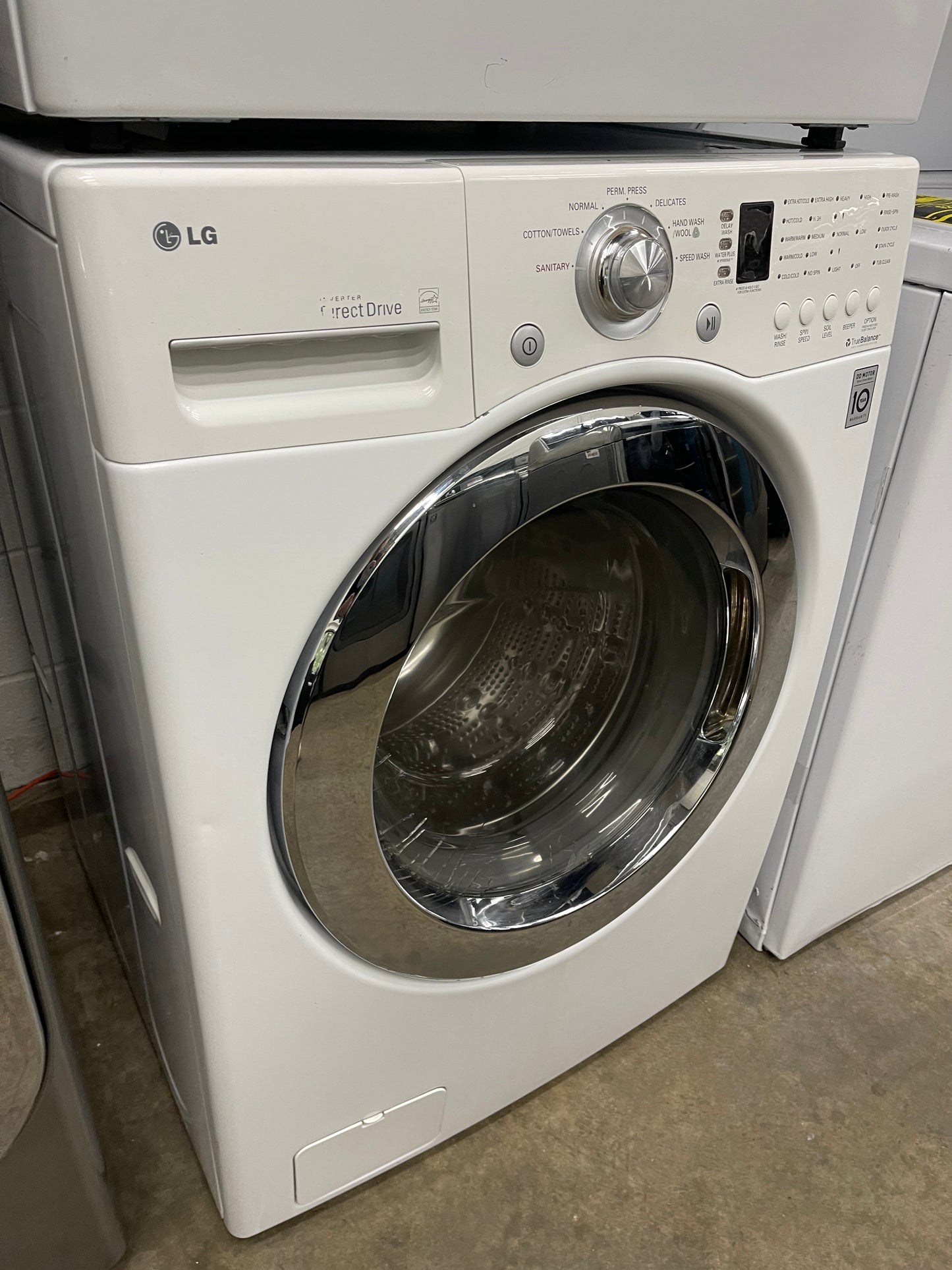 LG  WM2101HW
27 Inch Front-Load Washer with 4.0 cu. ft. And LG  DLE2101W
27 Inch Electric Dryer with 7.3 cu. ft.