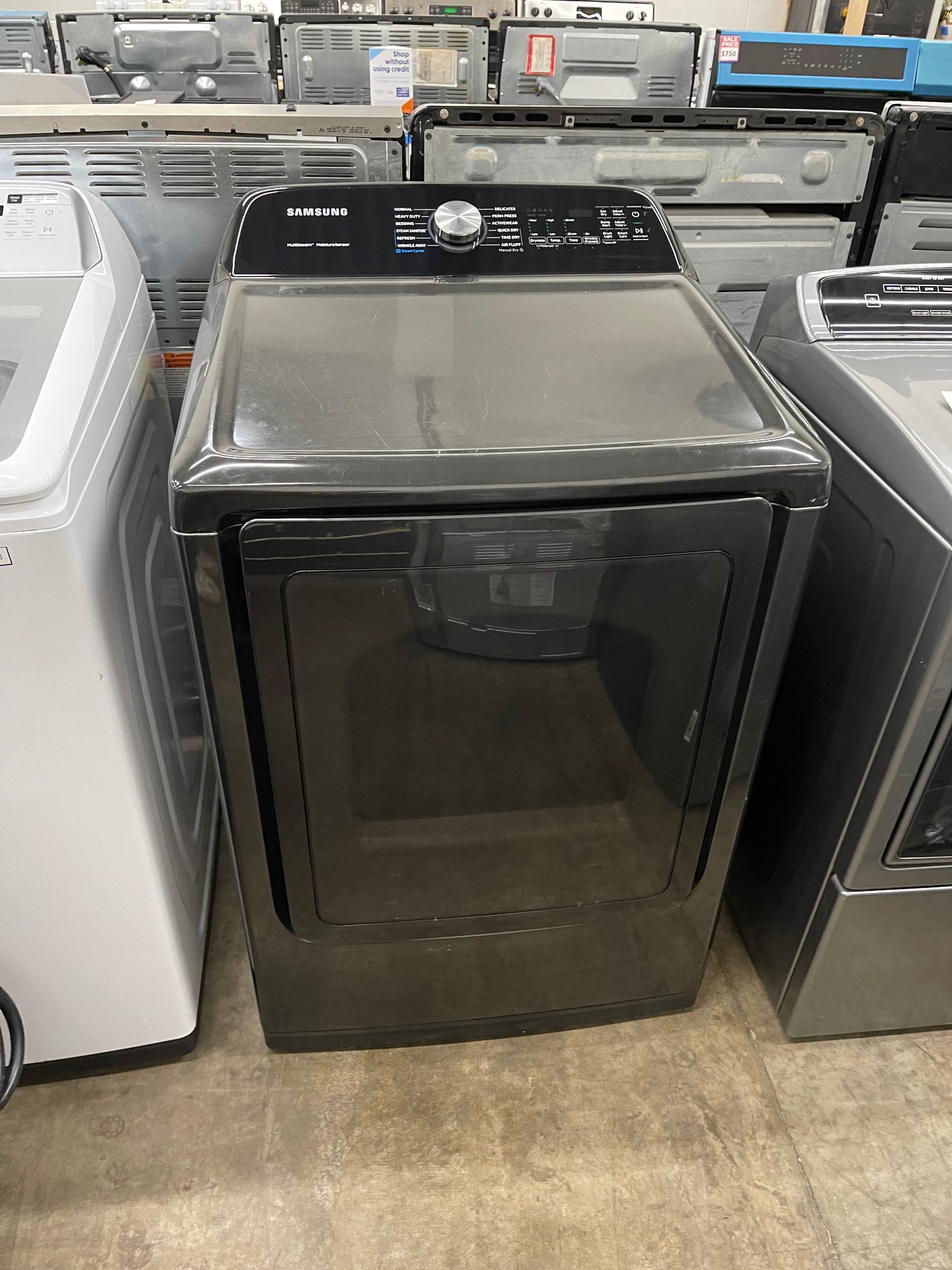 Samsung DVE50R5400V/A3  

7.4 cu. ft. Electric Dryer with Steam Sanitize+ in Black Stainless Steel