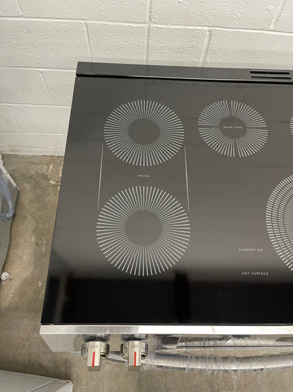 Frigidaire Gallery Series  GCFE3060BF
30 Inch Freestanding Electric Range with 5 Elements, 6.2 cu. ft. Total Convection Oven, Bridge Element, Steam+Self Clean, Storage Drawer, ADA Compliant, and Star-K: Stainless Steel