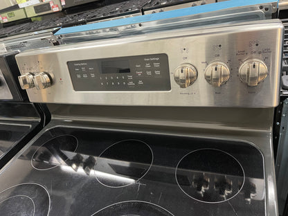GE 30" Free-Standing Electric Convection Range

Model #:JB750SJSS