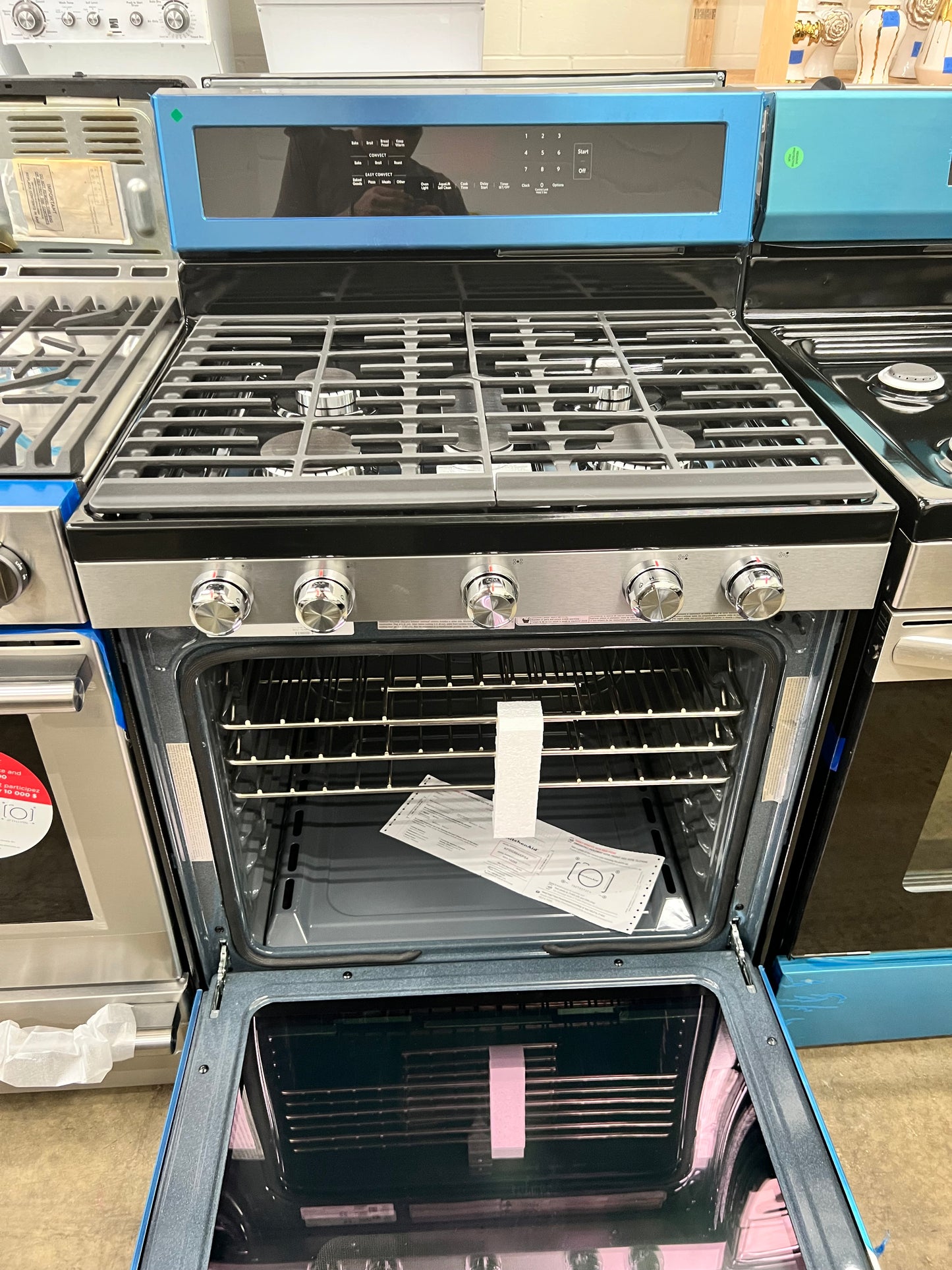KitchenAid 30-in 5 burners 5.8-cu ft Convection Oven Freestanding Gas Range in Stainless Steel-Model #KFGG504KPS