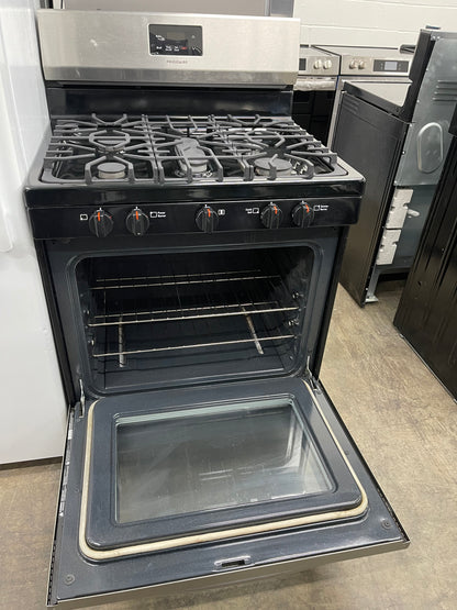 Overview
The Frigidaire FCRG305LAF is a 30-in freestanding gas range with five burners and a 5.0 cu ft capacity oven. It has a stainless steel exterior and a storage drawer. The cooktop features five sealed gas burners, including a 16,000 BTU Quick Boil B