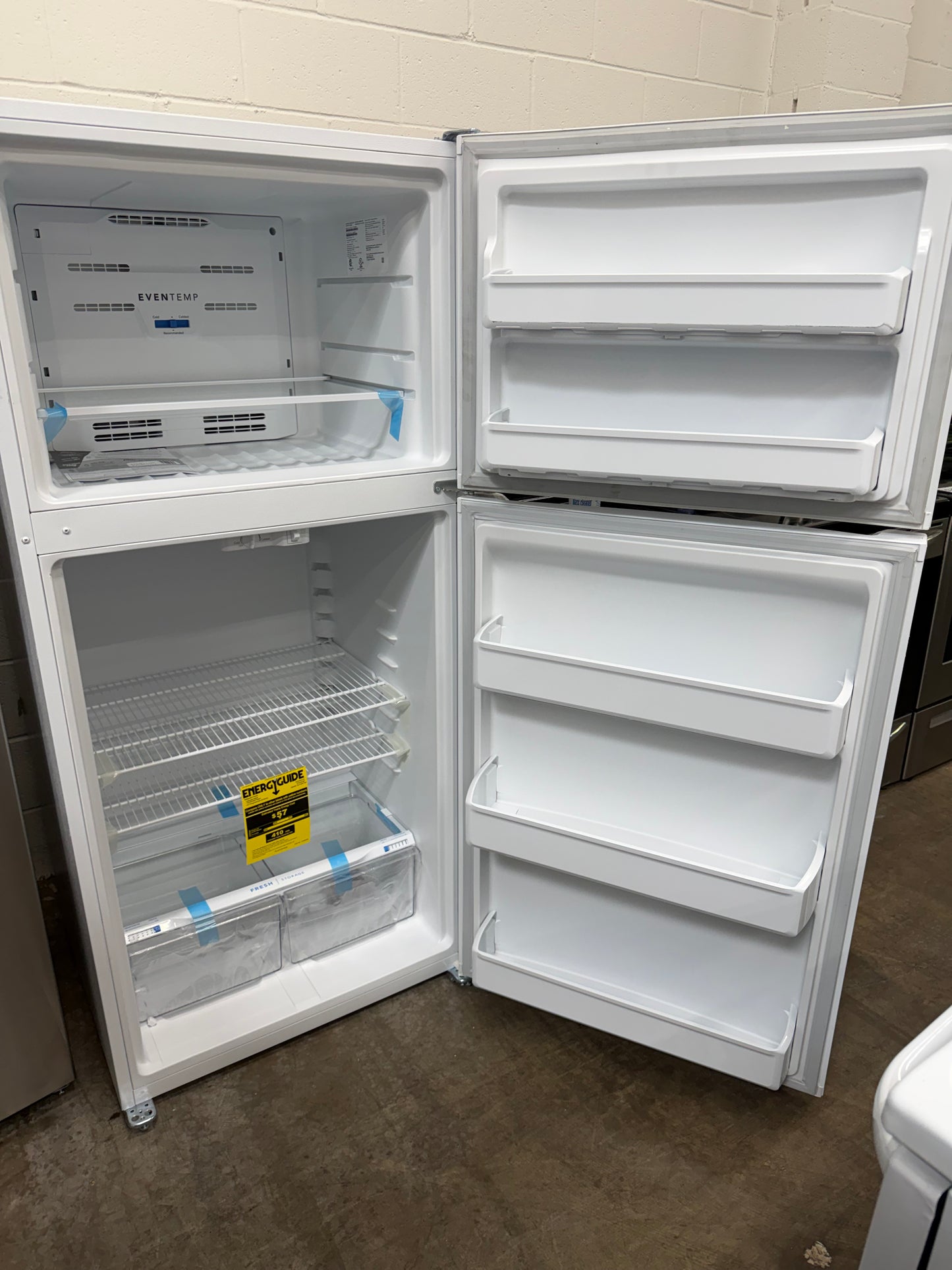 Frigidaire  FFTR1814WW
30 Inch Top Freezer Refrigerator with 18.3 Cu. Ft. Total Capacity, EvenTemp Cooling, Adjustable Shelves, Humidity-Controlled Crispers, Gallon Door Bins, LED Lighting, Ice Maker Ready, and ADA Compliant: White