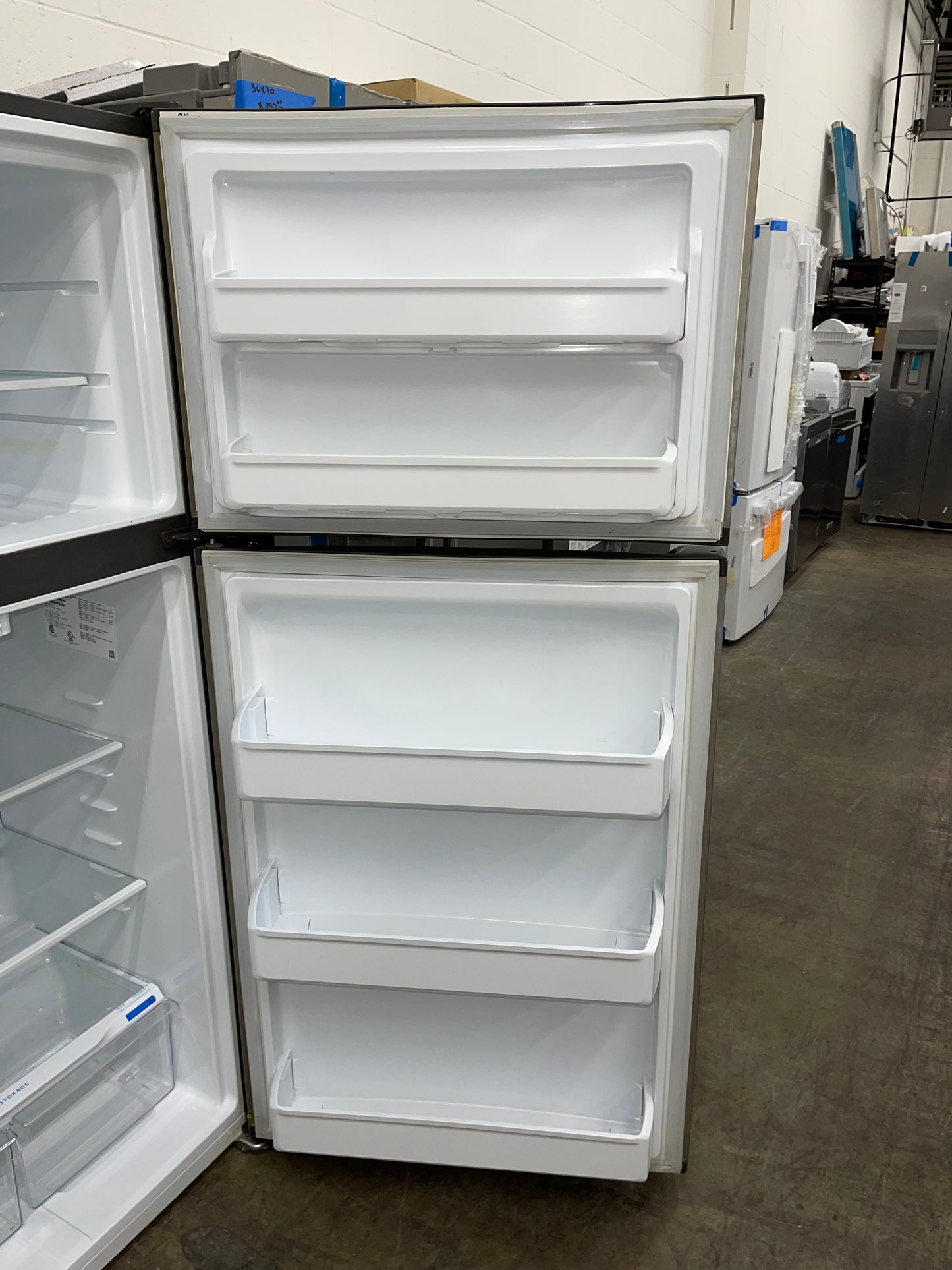 Frigidaire
30 in. 18.3 cu. ft. Top Freezer Refrigerator in Stainless Steel