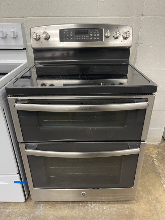 GE 30" Free-Standing Electric Double Oven Convection Range

Model #:JB850SF1SS