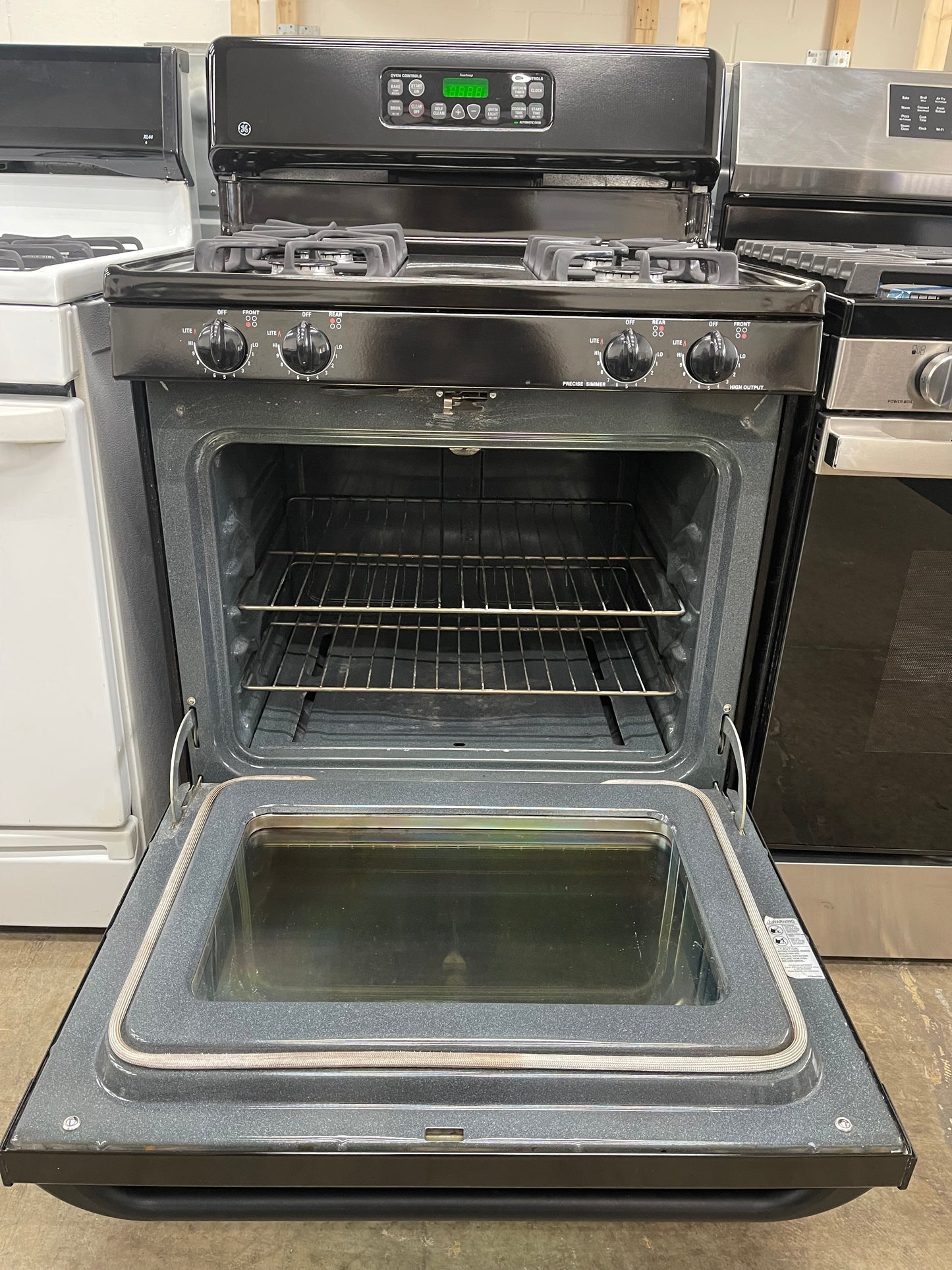 GE 30" Free-Standing Gas Range