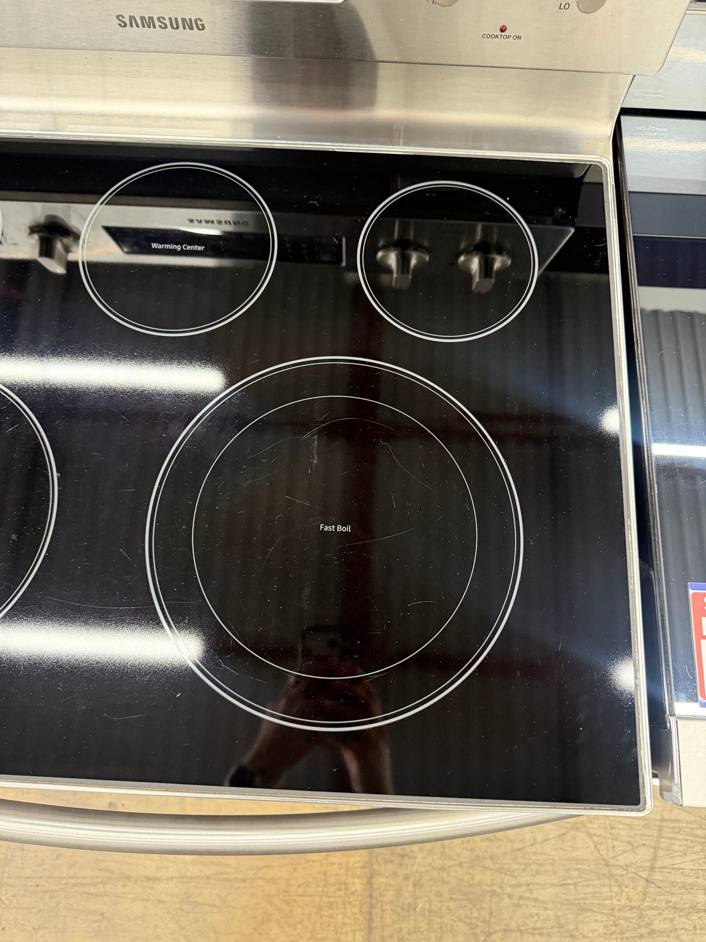 Samsung NE59M4320SS/AA – 5.9 Cu. Ft. Freestanding Electric Range with Convection