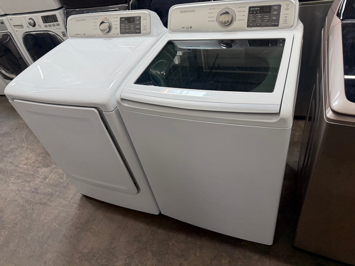 Samsung WA45H7000AW/A2 Top Load Washer – 4.5 Cu. Ft. And Samsung Electric Dryer – 7.4 Cu. Ft.
