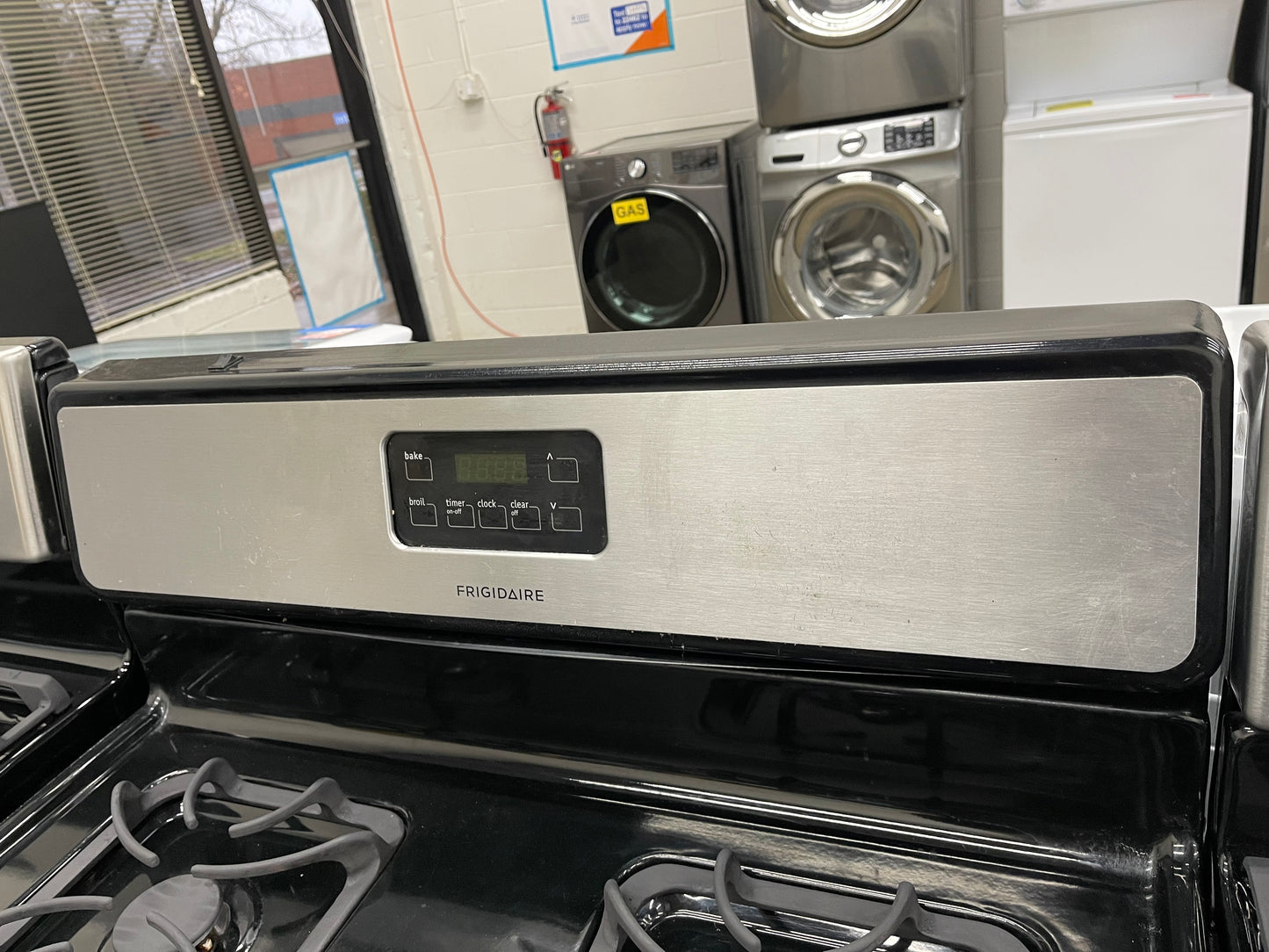 Frigidaire 30" Freestanding Gas Range in Stainless Steel