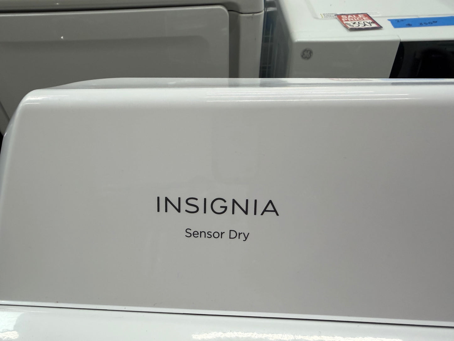 Insignia NS-TWM35W1 3.7 Cu. Ft. High Efficiency and Insignia- 6.7 Cu. Ft. Electric Dryer with Sensor Dry - White NS-TDRE67W1