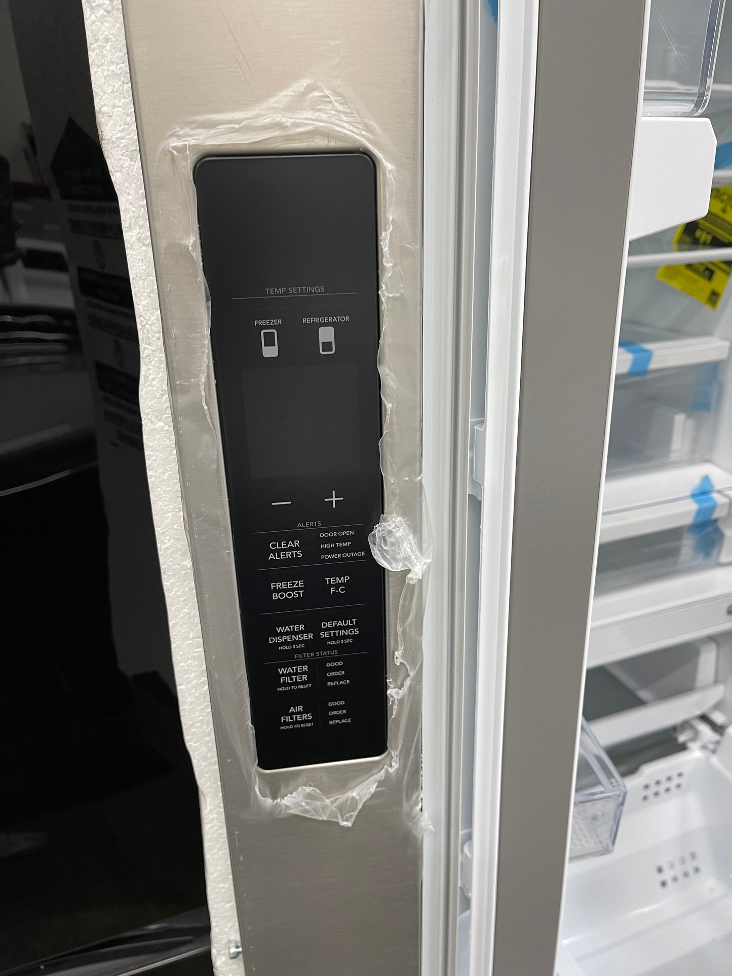 Frigidaire 28.8-cu ft 3-Door French Door Refrigerator With Ice Maker with Water Dispenser in Stainless Steel-Model #FRFN2813AF
