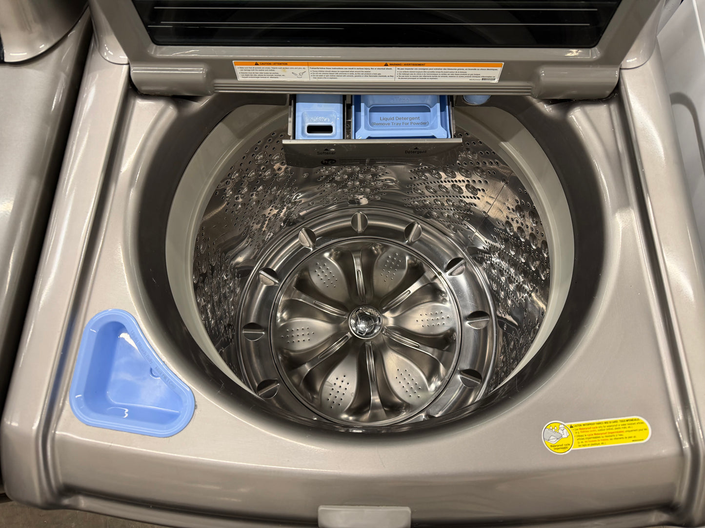 LG Top-Load 5.2-cu ft HE Washer (Black Stainless Steel) and 7.3-cu ft Turbo Steam Electric Dryer (Graphite Steel) Mismatch Set