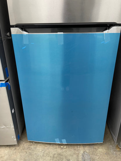 Frigidaire 18.3 cu. ft. Top Freezer Refrigerator in Stainless Steel