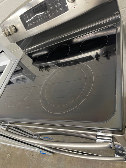 GE 30" Free-Standing Electric Double Oven Convection Range

Model #:JB850SF1SS