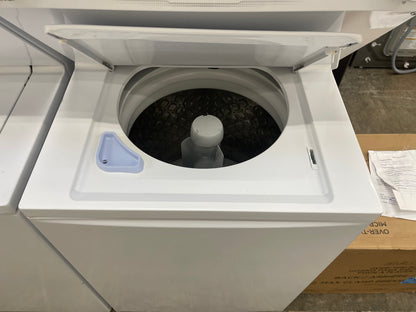 Frigidaire  FLCE7522AW
27 Inch Electric Laundry Center with 3.9 Cu. Ft. Washer Capacity, 10 Wash Cycles, 5.6 cu. ft. Dryer Capacity, 6 Dry Cycles, MaxFill Option, 4 Timed Dryer Cycles, and End-of-Cycle Signal