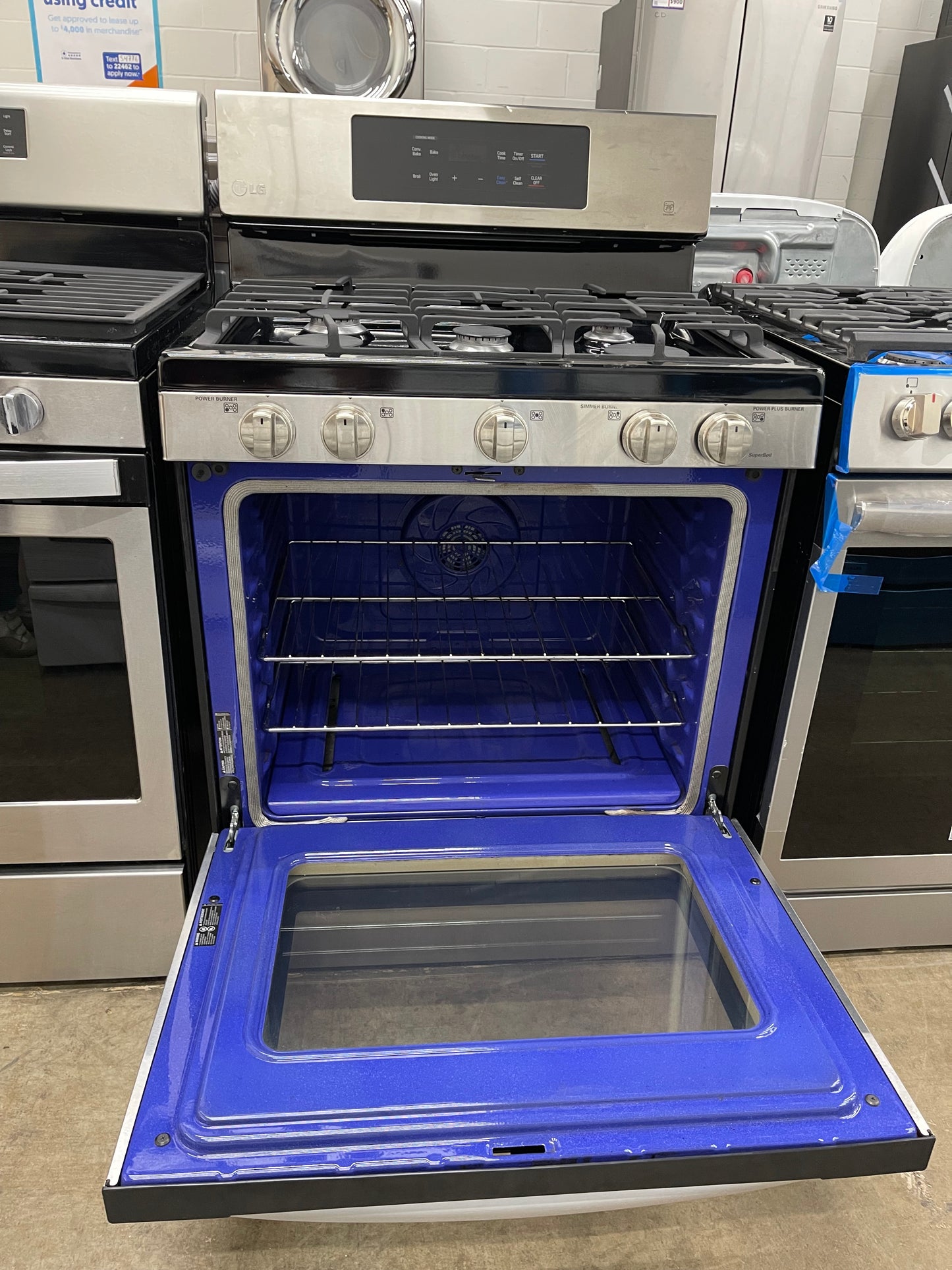 LG  LRG3081ST
30 Inch Gas Range with EvenJet Fan Convection, 20 Minute EasyClean® Mode, IntuiTouch Keypad, SuperBoil 17,000 BTU Burner, Large WideView™ Plus Window, 5 Sealed Burners, 5.4 cu. ft. Oven and Storage Drawer: Stainless Steel