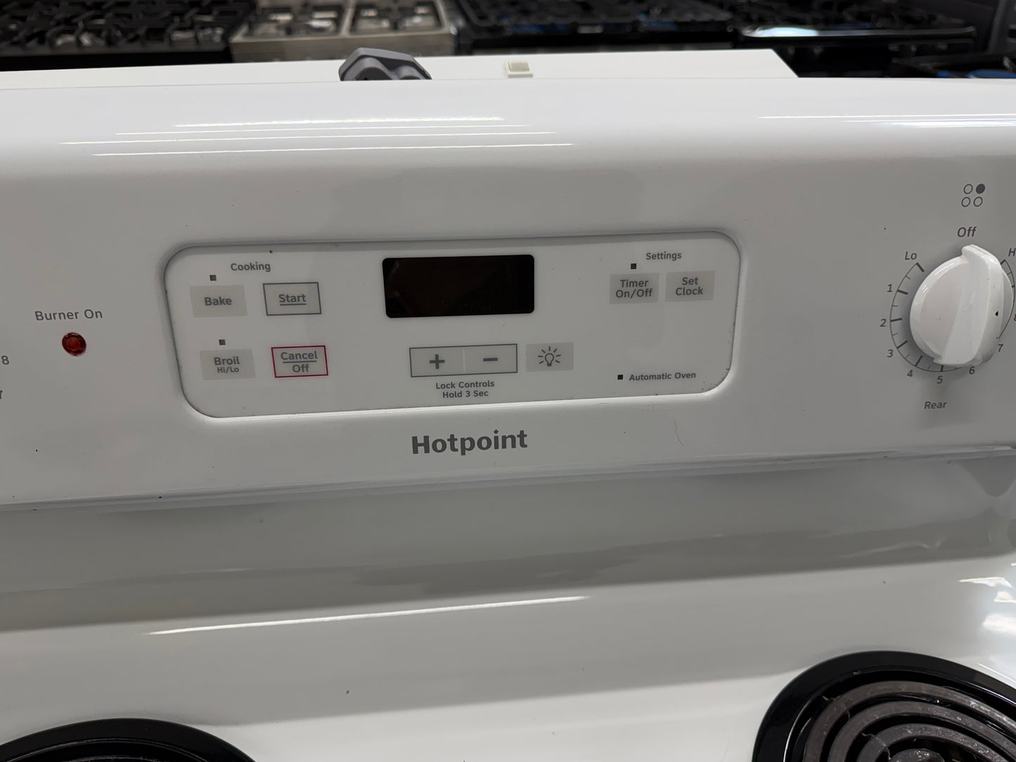 Hotpoint  RBS360DMWW
30 Inch Freestanding Electric Range with 5.0 Cu. Ft. Oven Capacity, Storage Drawer, Cooktop Indicator Light, Sensi-Temp, and Porcelain Cooktop: White