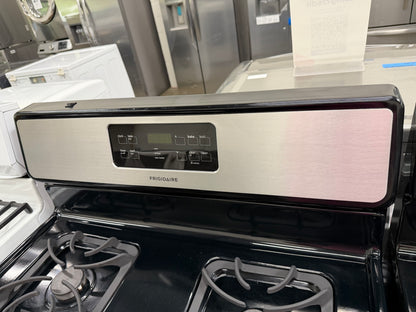 Frigidaire 30” Freestanding Gas Range – Model FFGF3053LSF