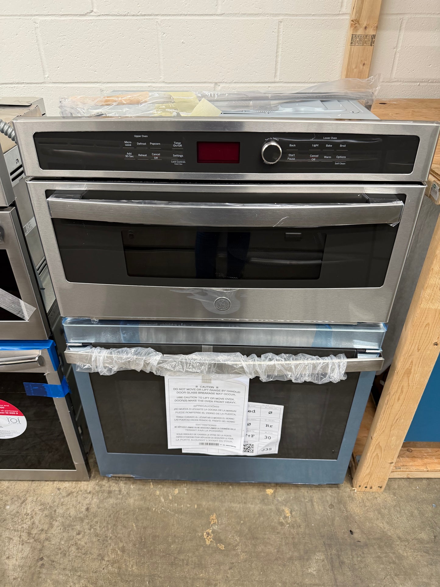 GE  JT3800SHSS
30 Inch Combination Wall Oven