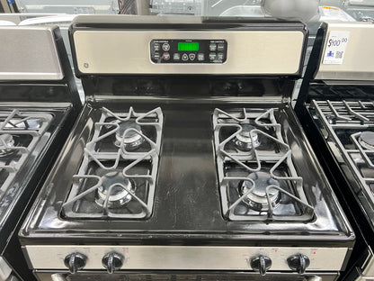 GE 30" Free-Standing Gas Range with 5.0 Cubic Feet Capacity Oven in Stainless Steel-Model #JGBP33SEHSS