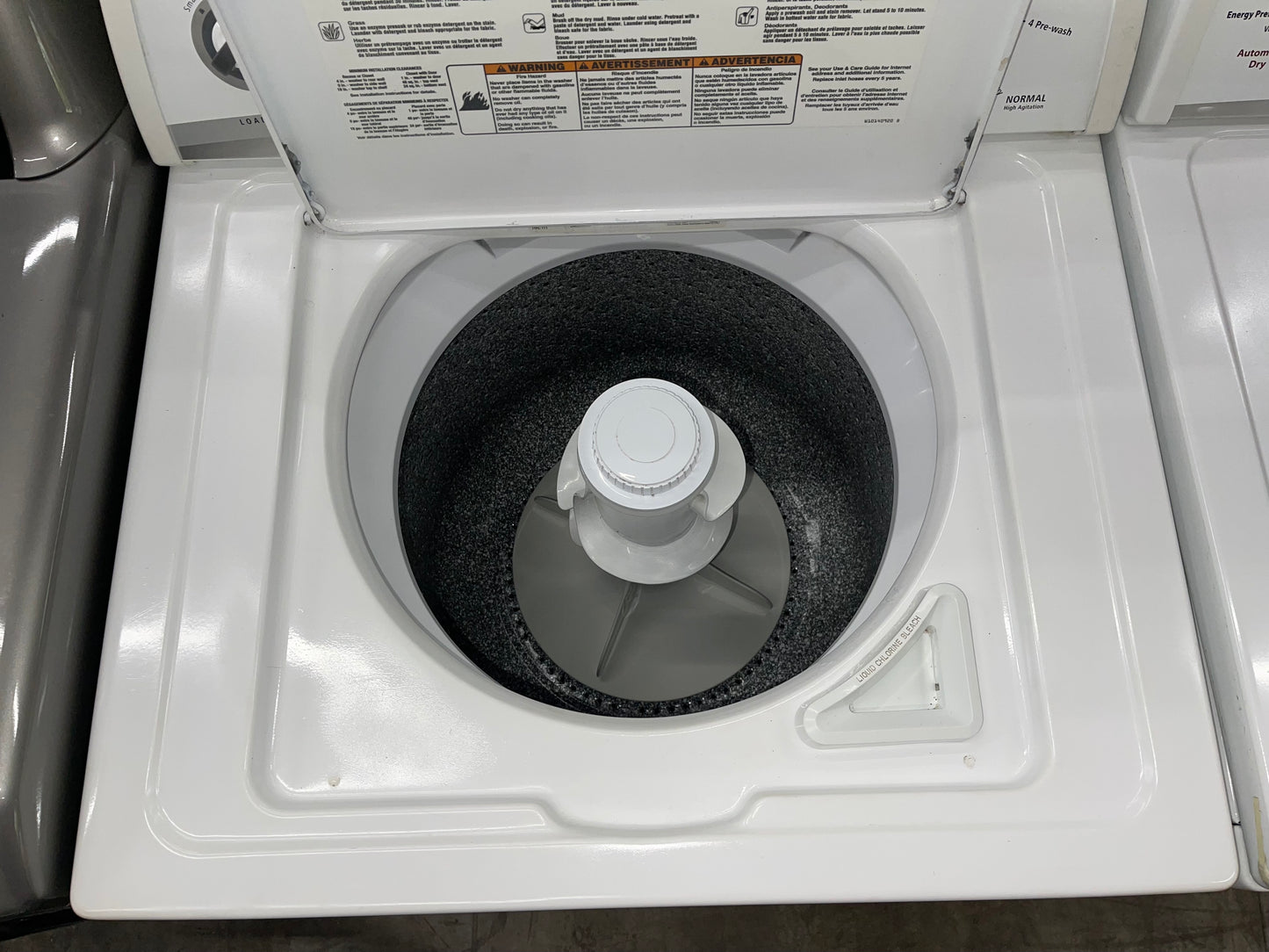Whirpool Top Load Washer 3.2cu.ft  Heavy Duty and Electric Dryer 7.0cu.ft