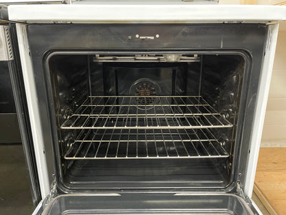 GE  JB750DJWW
30 Inch Freestanding Electric Range with True Convection, Fast Preheat, Power Boil, Warming Zone, Steam Self-Clean and 5 Smoothtop Elements 5.3 cu. ft. Oven: White