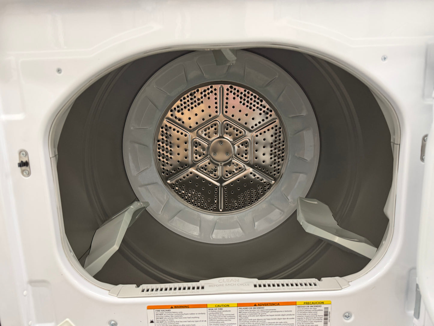 GE 4.2 cu. ft. Capacity Washer with Stainless Steel Basket Model#: GTW460ASJ5WW  and GE 7.2 cu. ft. Capacity aluminized alloy drum Electric Dryer

Model #:GTD42EASJWW