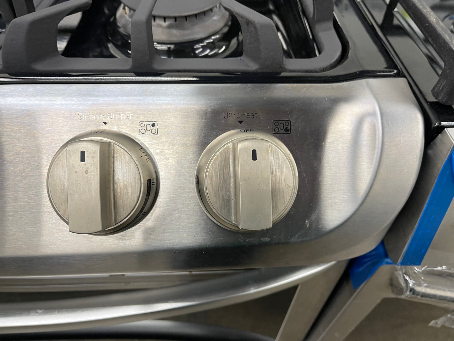 6.9 cu. ft. Gas Double Oven Range with ProBake Convection and EasyClean- Model:LDG4313ST