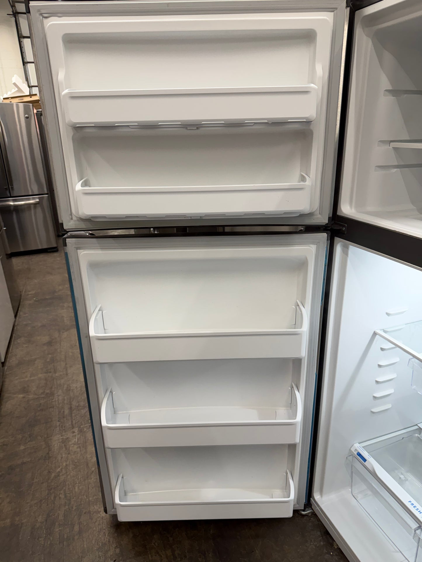 Frigidaire 18.3 Cu. Ft. Top Freezer Refrigerator
FFTR1835VS
