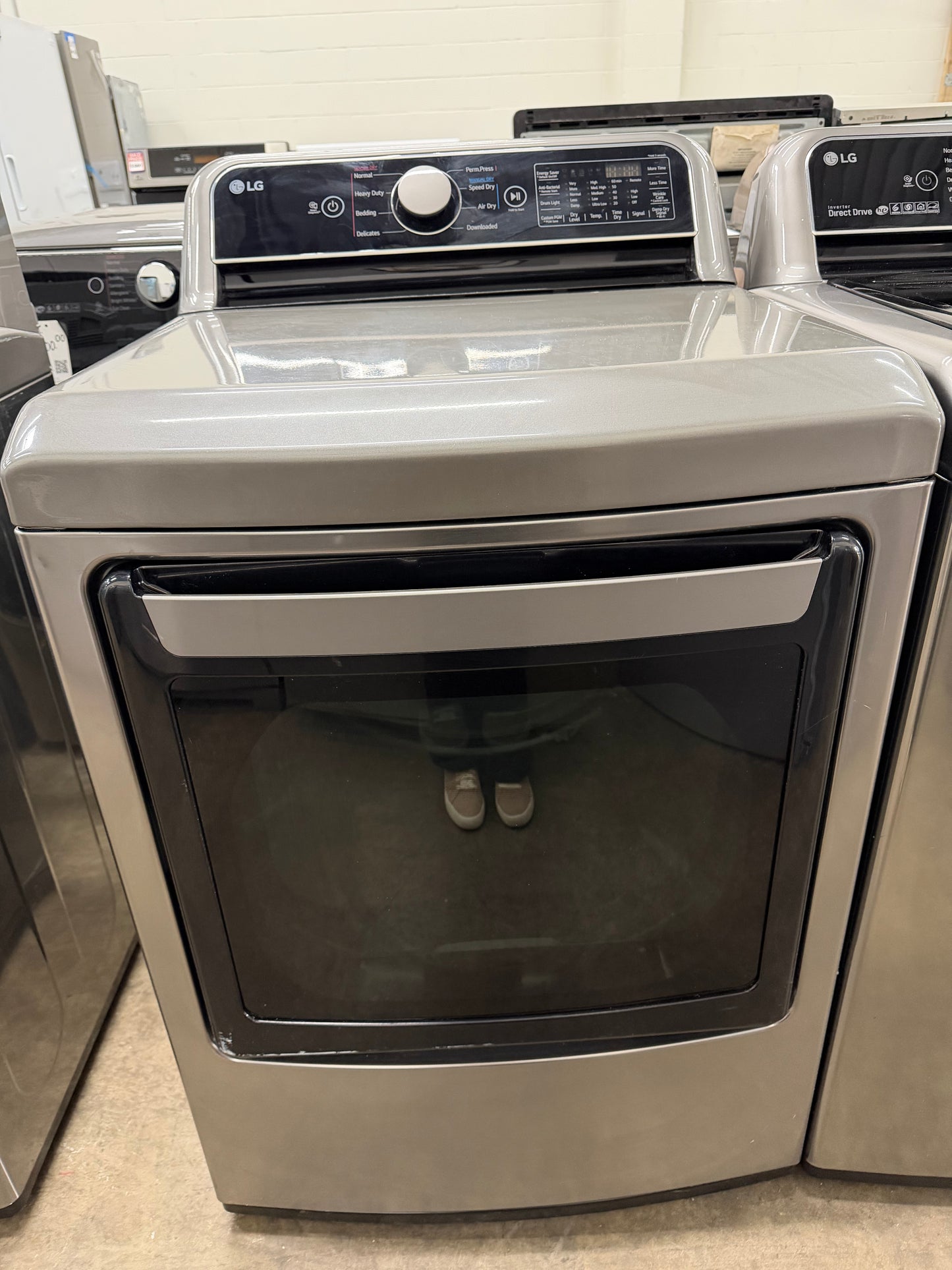 LG Top-Load 5.2-cu ft HE Washer (Black Stainless Steel) and 7.3-cu ft Turbo Steam Electric Dryer (Graphite Steel) Mismatch Set