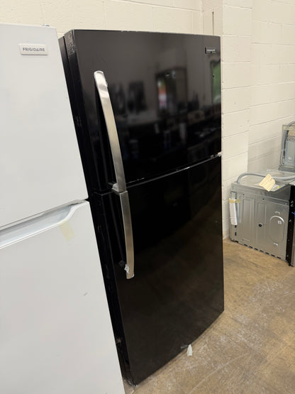 Frigidaire 30 in. 20.0 Cu. Ft. Black Top Freezer Refrigerator Model:FFHT2022AB4
