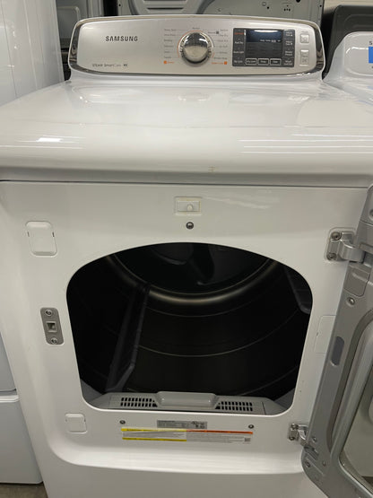 Samsung  DV50F9A6EVW
27 Inch Electric Dryer with 7.4 cu. ft. Capacity, 13 Drying Cycles, Dryer Rack, Smart Care, LED Controls, Stainless Steel Drum, Reversible Door, Wrinkle Away and Steam