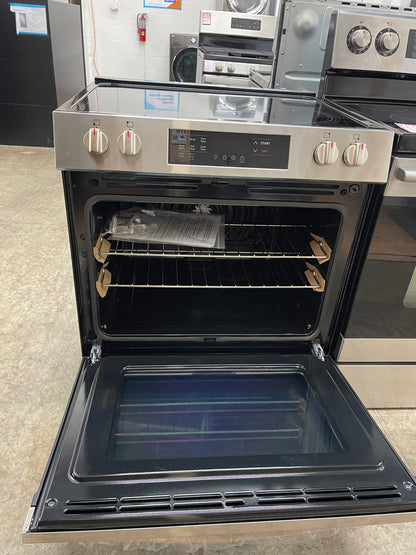Frigidaire 30-in Glass Top 5 Burners 5.3 cu-ft Slide-In Electric Range in Stainless Steel-Model #FCFE3062AS