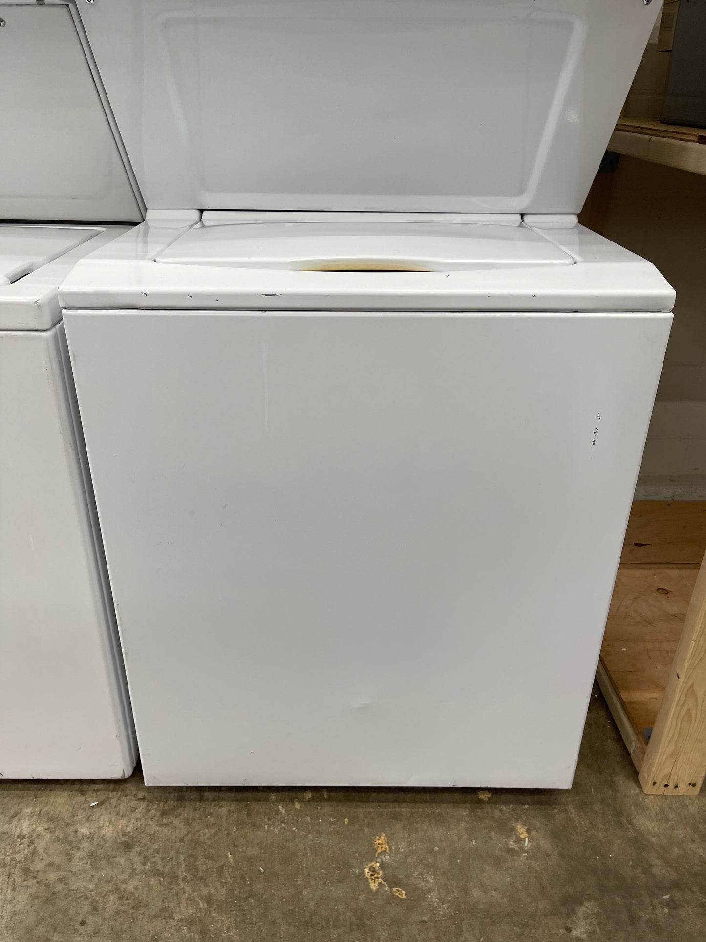 GE Unitized Spacemaker 3.8 cu. ft. Capacity Washer with Stainless Steel Basket and 5.9 cu. ft. Capacity Electric Dryer