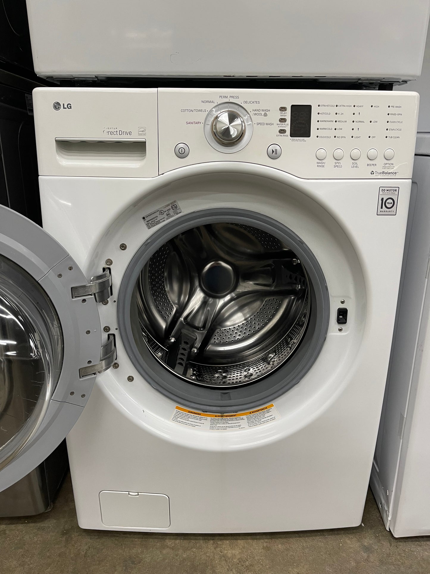 LG  WM2101HW
27 Inch Front-Load Washer with 4.0 cu. ft. And LG  DLE2101W
27 Inch Electric Dryer with 7.3 cu. ft.