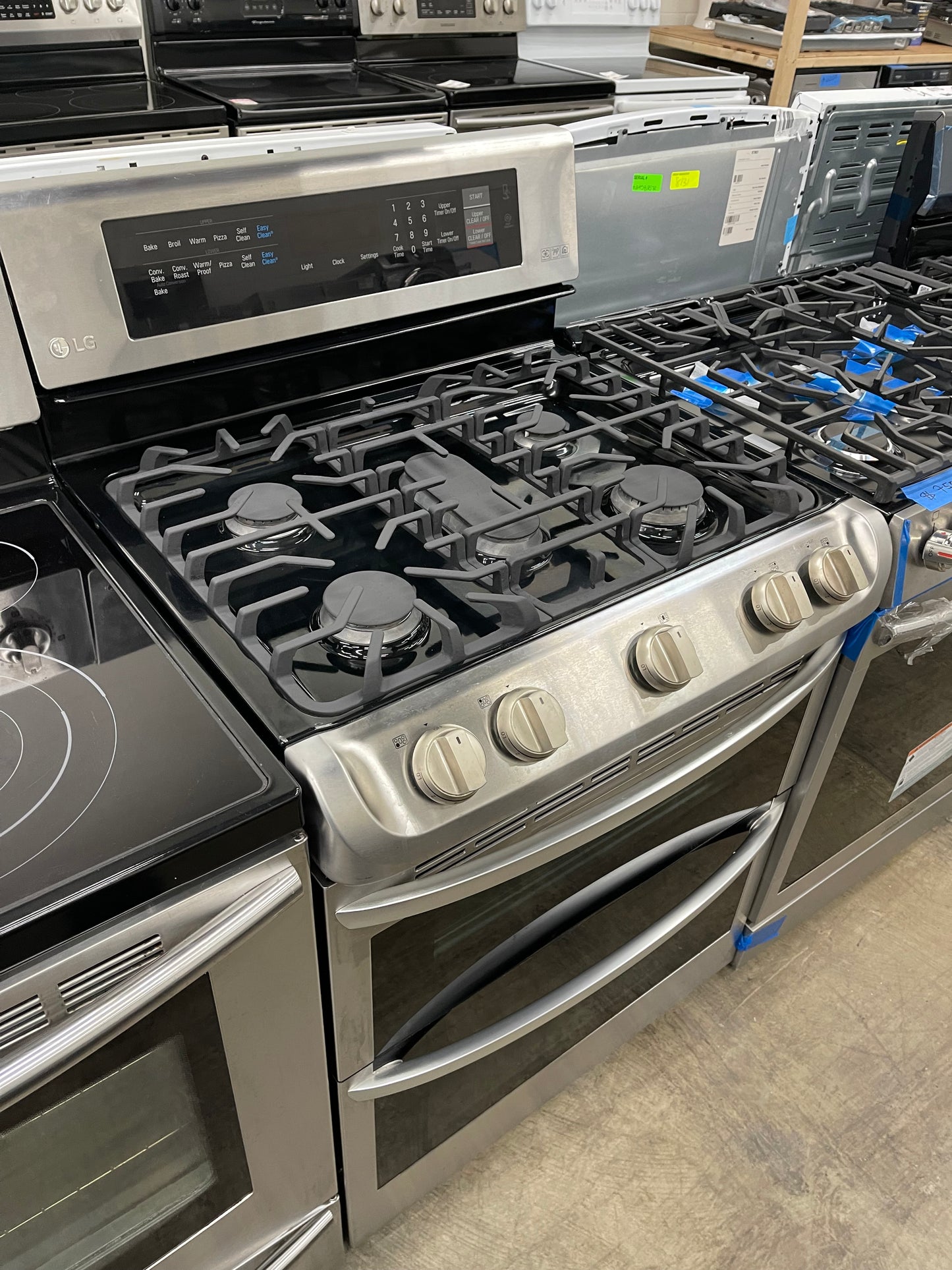 6.9 cu. ft. Gas Double Oven Range with ProBake Convection and EasyClean- Model:LDG4313ST