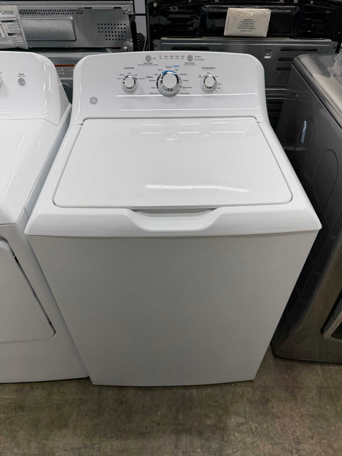 GE 4.2 cu. ft. Capacity Washer with Stainless Steel Basket Model#: GTW460ASJ5WW  and GE 7.2 cu. ft. Capacity aluminized alloy drum Electric Dryer

Model #:GTD42EASJWW