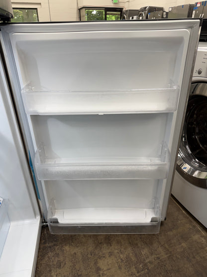 Frigidaire 20.0 Cu. Ft. Top Freezer Refrigerator in Stainless Steel