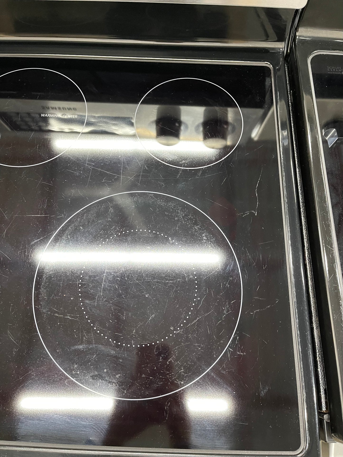 Samsung  FTQ352IWUX
30 Inch Freestanding Electric Range with 5 Elements Including Dual Burners, 5.9 cu. ft. 3-Fan True European Convection Oven, Steam/Self Cleaning, Proofing, Sabbath Mode and Warming Drawer