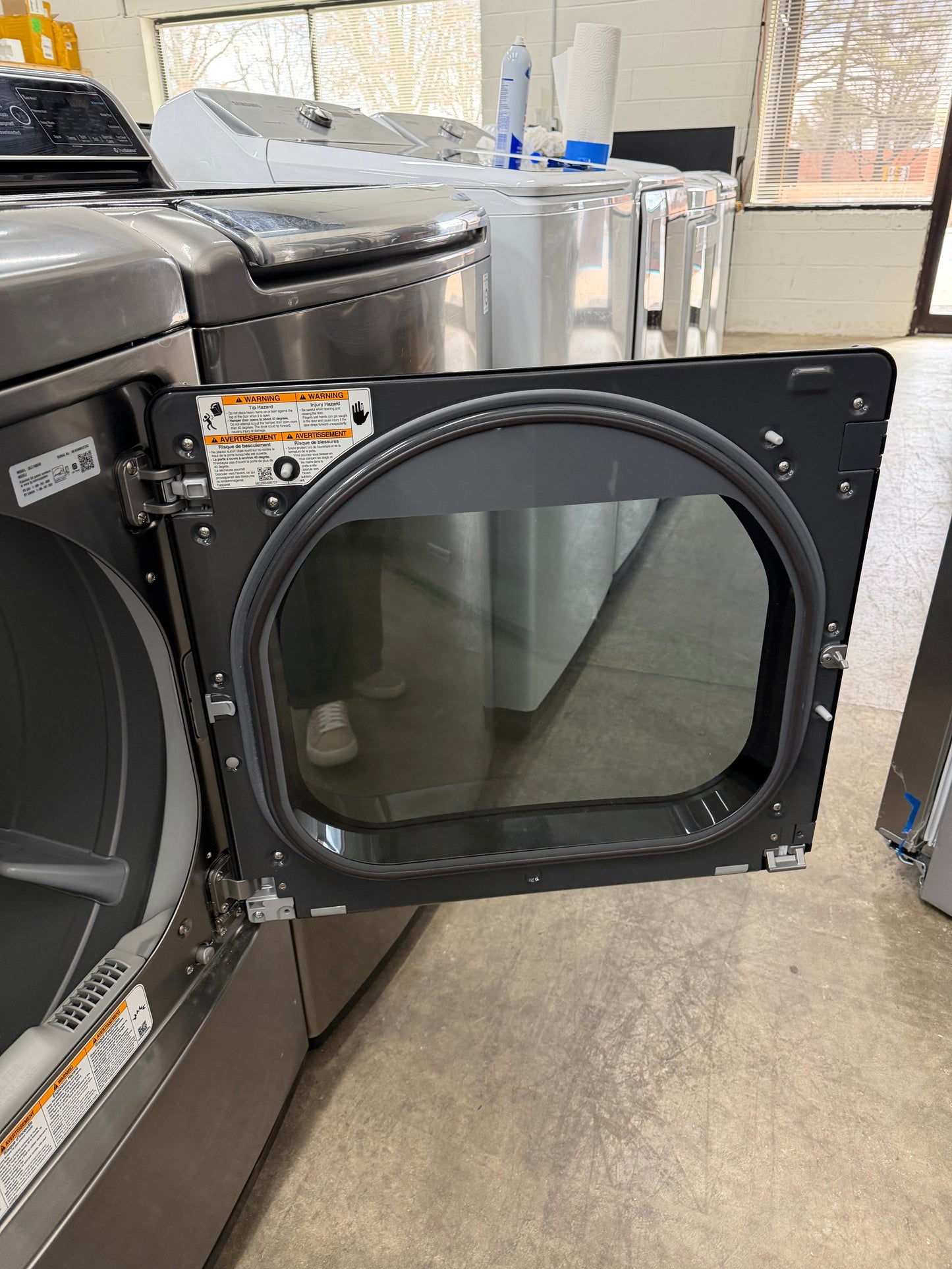 LG Top-Load 5.2-cu ft HE Washer (Black Stainless Steel) and 7.3-cu ft Turbo Steam Electric Dryer (Graphite Steel) Mismatch Set