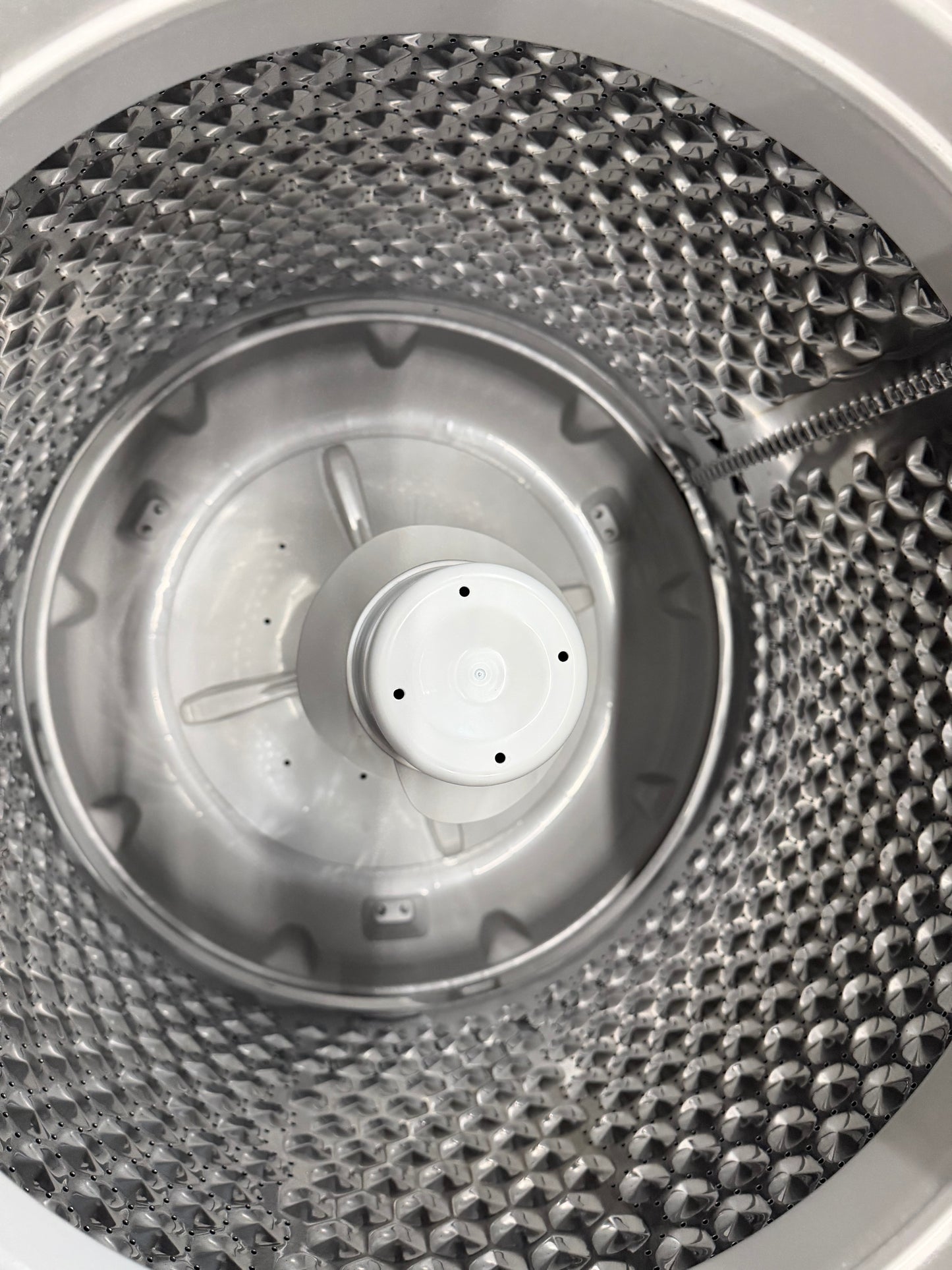 Insignia NS-TWM35W1 3.7 Cu. Ft. High Efficiency and Insignia- 6.7 Cu. Ft. Electric Dryer with Sensor Dry - White NS-TDRE67W1